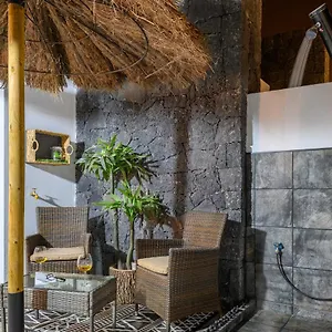 https://pachamama-house-near-the-beach-fast-wifi-air-con-and-sat-tv.in-canary-islands.com